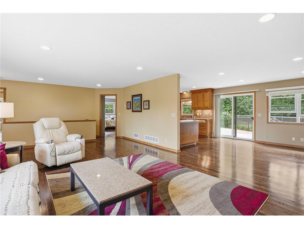 2115 Toledo Avenue N Golden Valley MN 55422 - Bassett Creek 7083388 image6