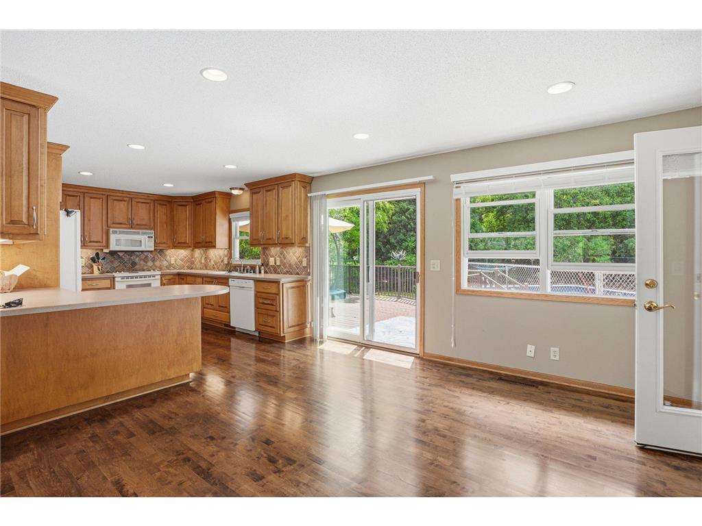 2115 Toledo Avenue N Golden Valley MN 55422 - Bassett Creek 7083388 image7