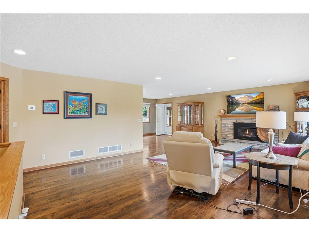 2115 Toledo Avenue N Golden Valley MN 55422 - Bassett Creek 7083388 image8