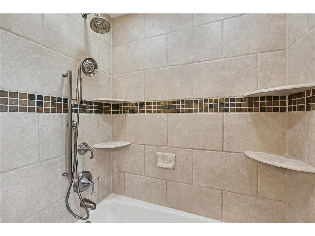 2115 W 105th Street Bloomington MN 55431 7066160 image16