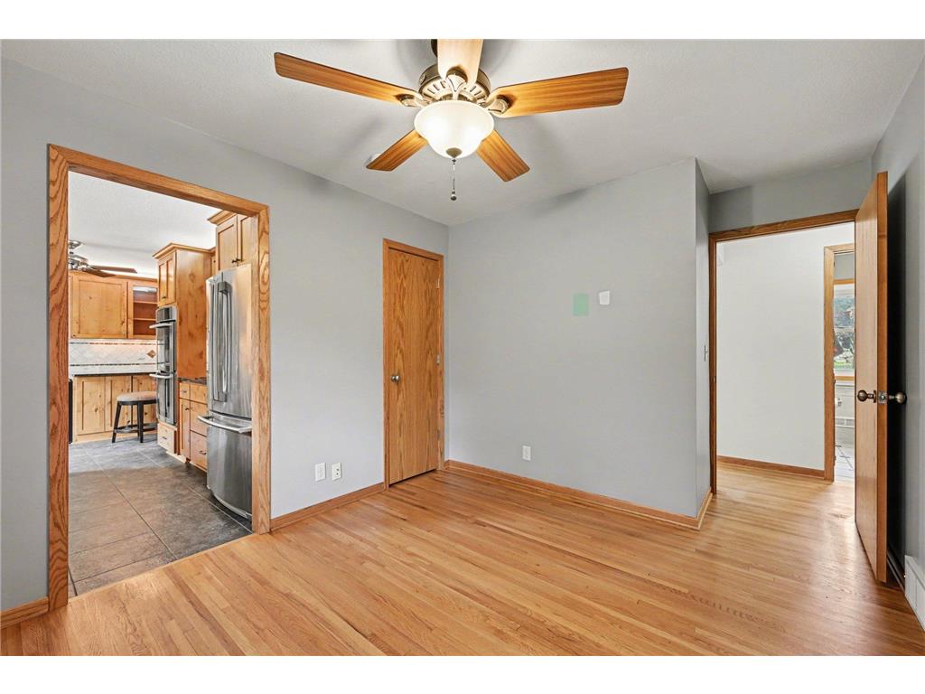 2115 W 105th Street Bloomington MN 55431 7066160 image7