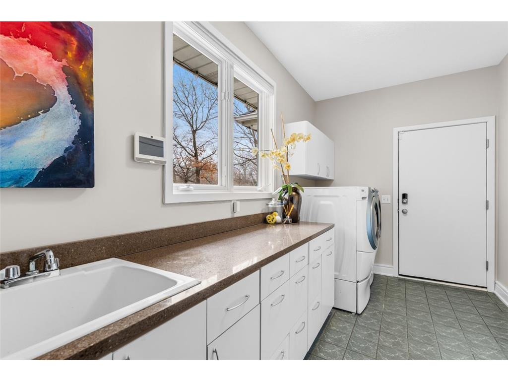 21150 Excelsior Boulevard Excelsior MN 55331 - Lake Minnetonka 6822210 image20