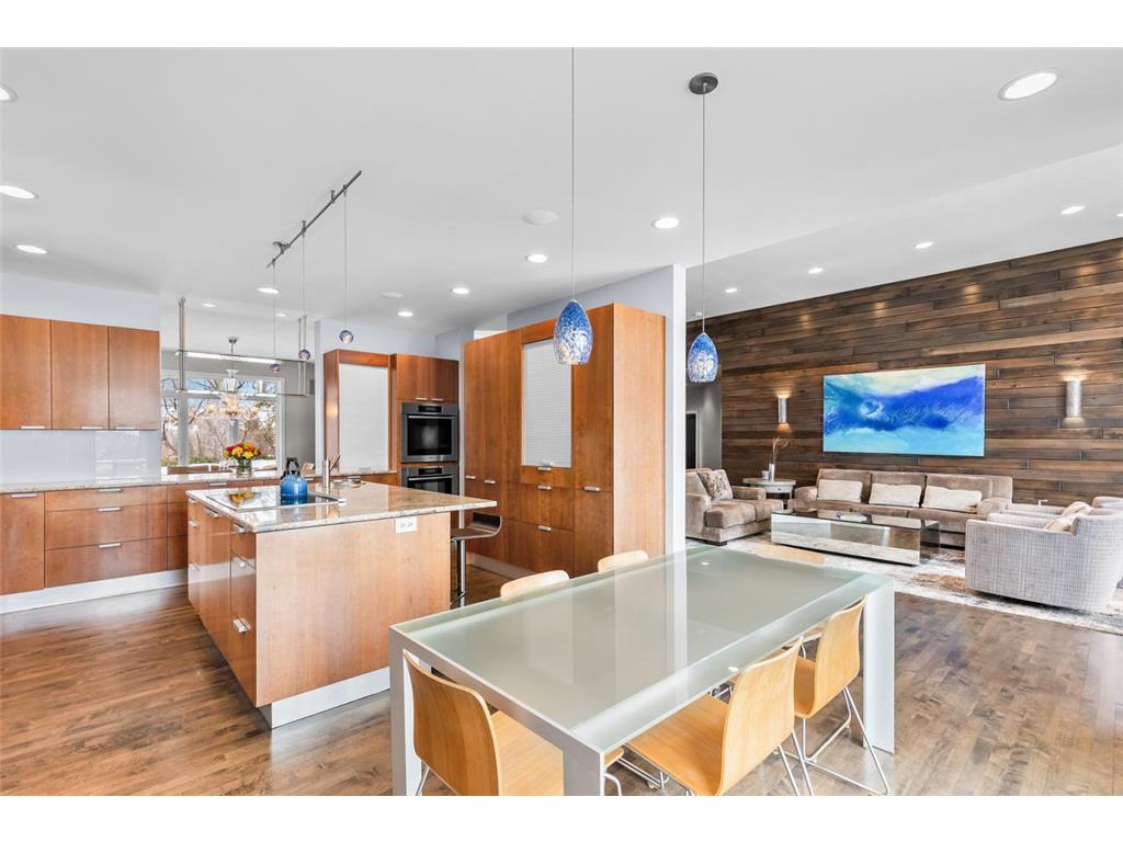 21150 Excelsior Boulevard Excelsior MN 55331 - Lake Minnetonka 6822210 image9