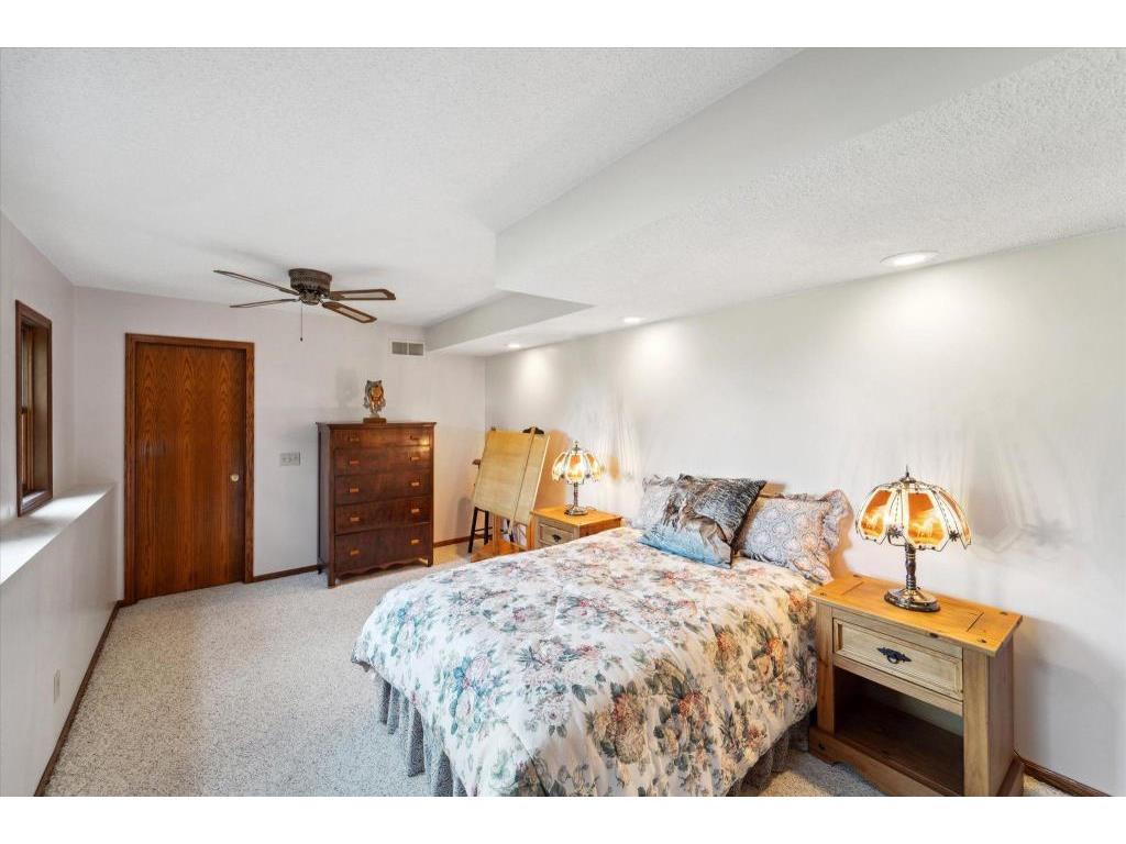 21156 Vernon Avenue Credit River MN 55372 7049669 image24