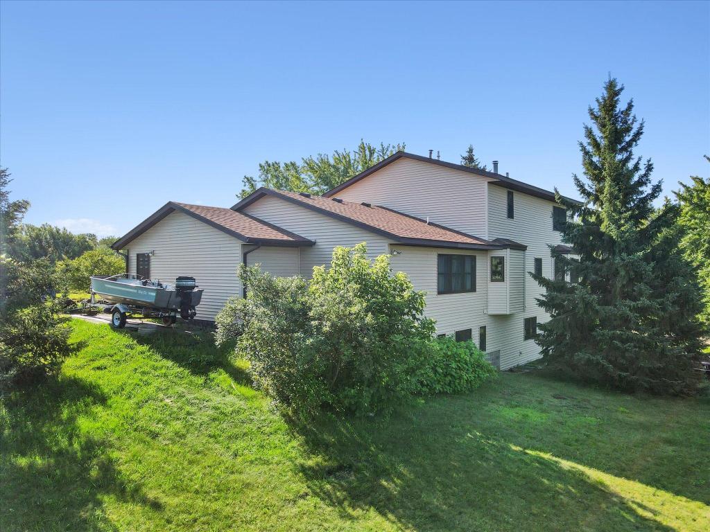 21156 Vernon Avenue Credit River MN 55372 7049669 image37