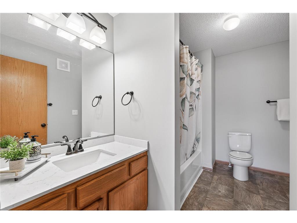 21157 S Clydesdale Curve Forest Lake MN 55025 7037619 image14