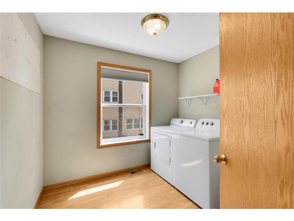 2116 2nd Avenue N Minneapolis MN 55405 7103687 image11