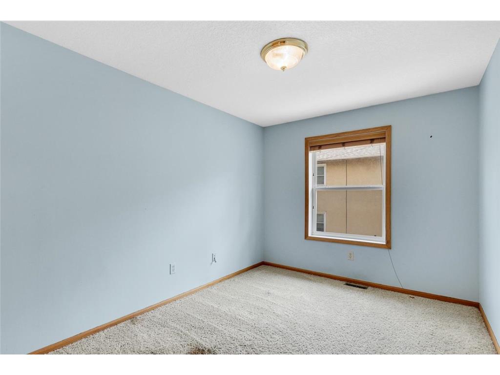 2116 2nd Avenue N Minneapolis MN 55405 7103687 image13