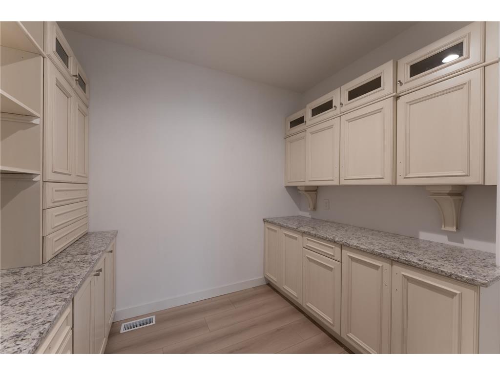 2116 65th Street E Inver Grove Heights MN 55077 7012404 image13