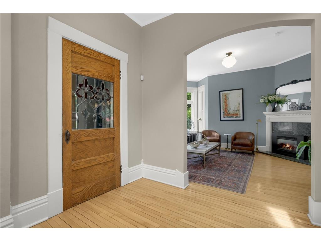 2116 Lincoln Avenue Saint Paul MN 55105 7076669 image3