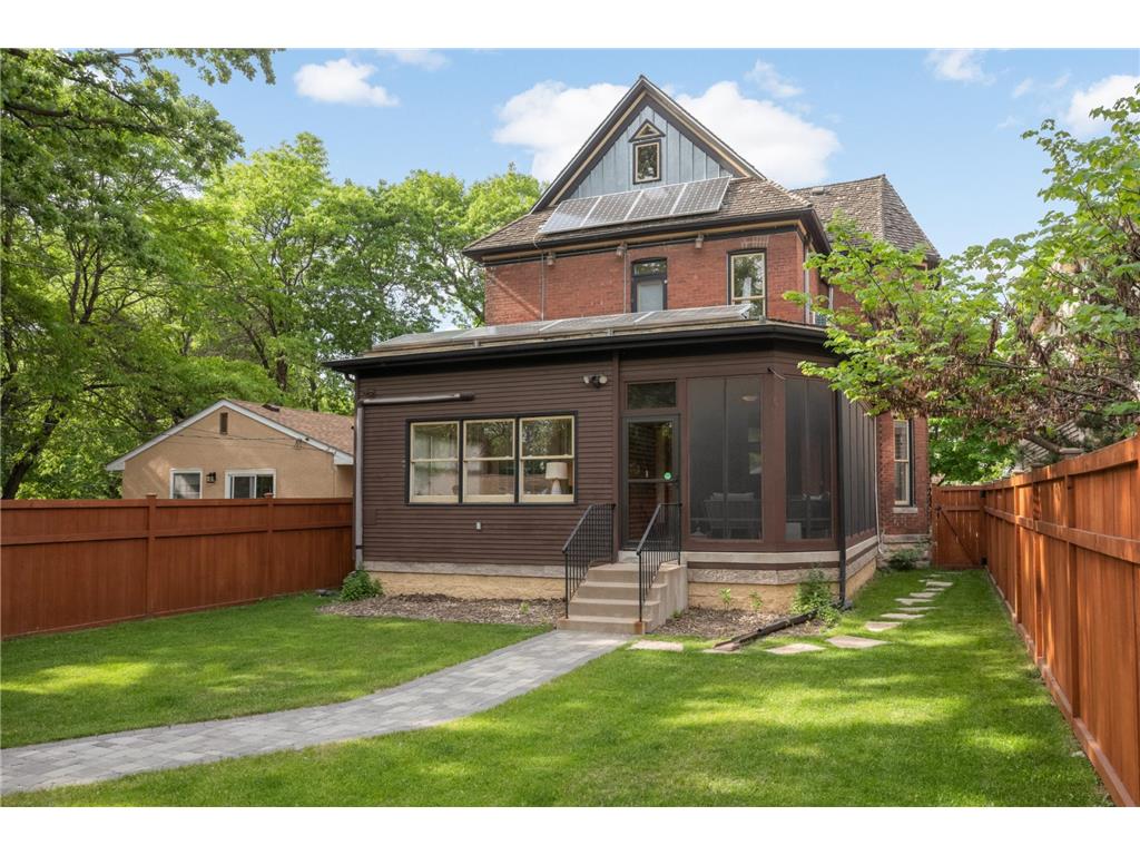 2116 Lincoln Avenue Saint Paul MN 55105 7076669 image44