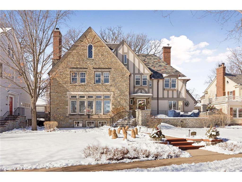 2116 W Lake Of The Isles Parkway Minneapolis MN 55405 7021018 image1