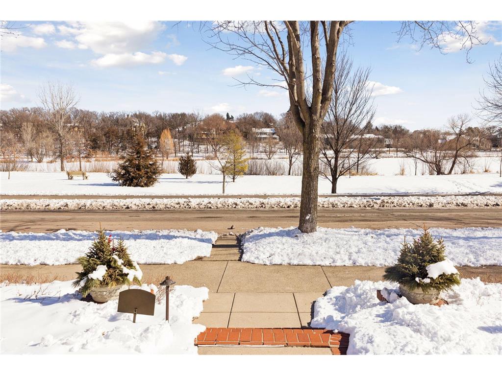 2116 W Lake Of The Isles Parkway Minneapolis MN 55405 7021018 image11