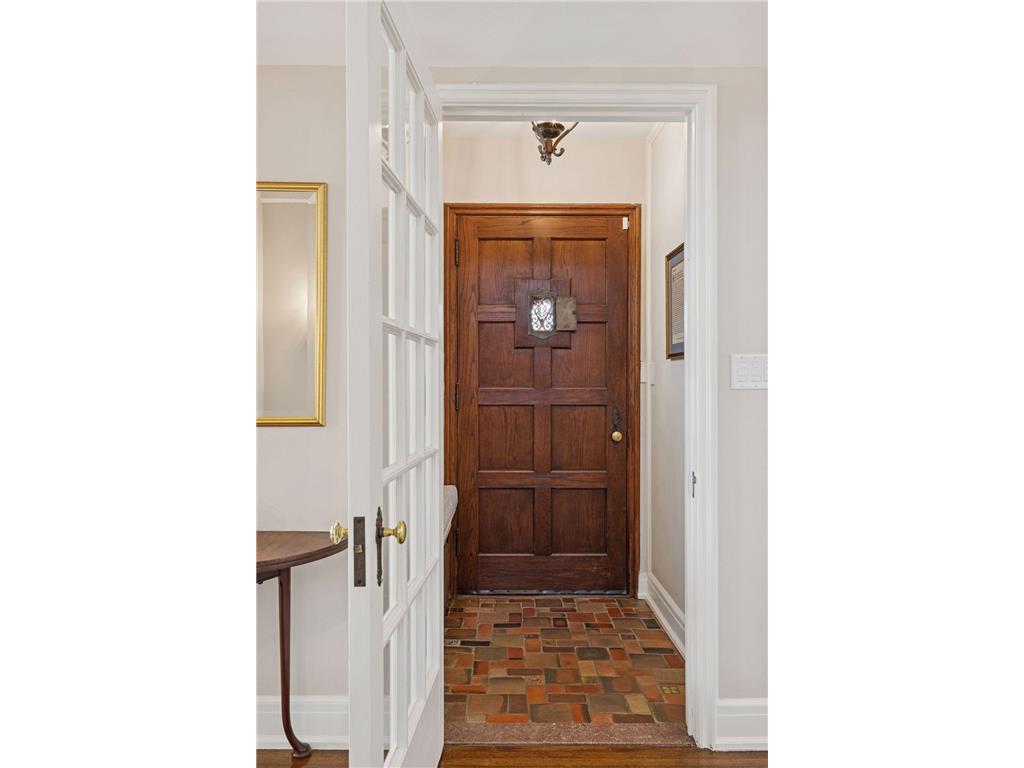 2116 W Lake Of The Isles Parkway Minneapolis MN 55405 7021018 image12