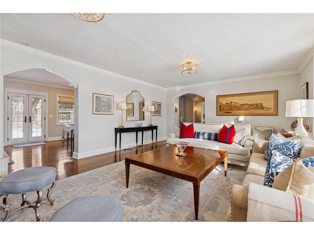 2116 W Lake Of The Isles Parkway Minneapolis MN 55405 7021018 image19