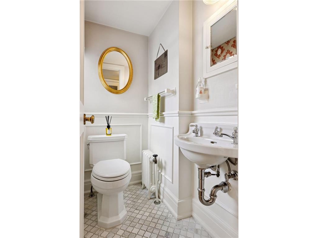 2116 W Lake Of The Isles Parkway Minneapolis MN 55405 7021018 image33
