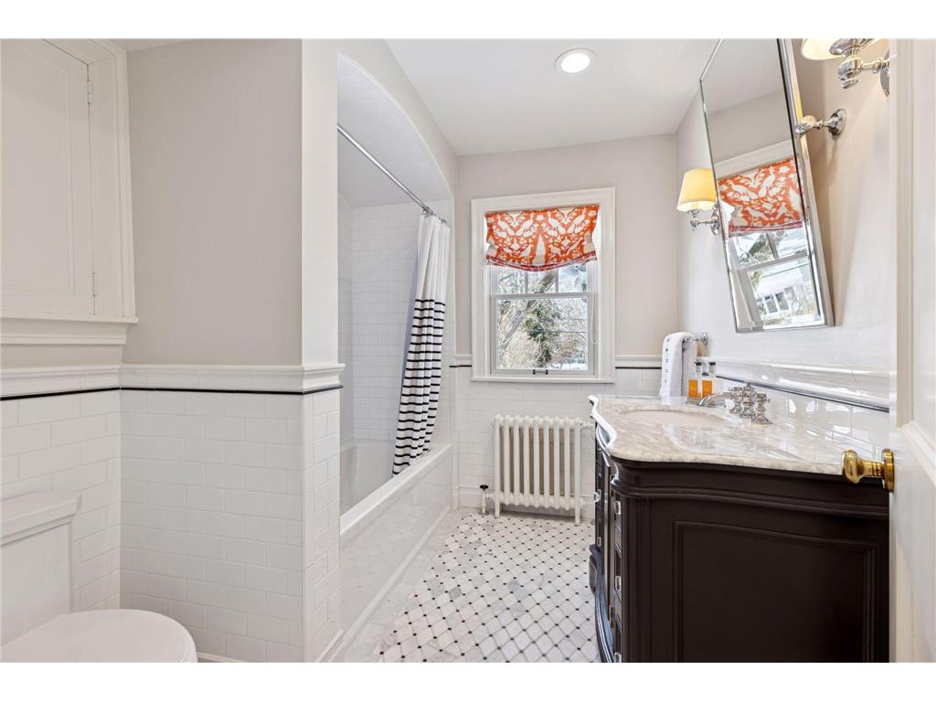 2116 W Lake Of The Isles Parkway Minneapolis MN 55405 7021018 image38