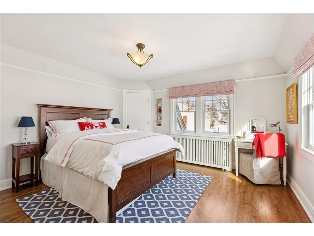 2116 W Lake Of The Isles Parkway Minneapolis MN 55405 7021018 image39