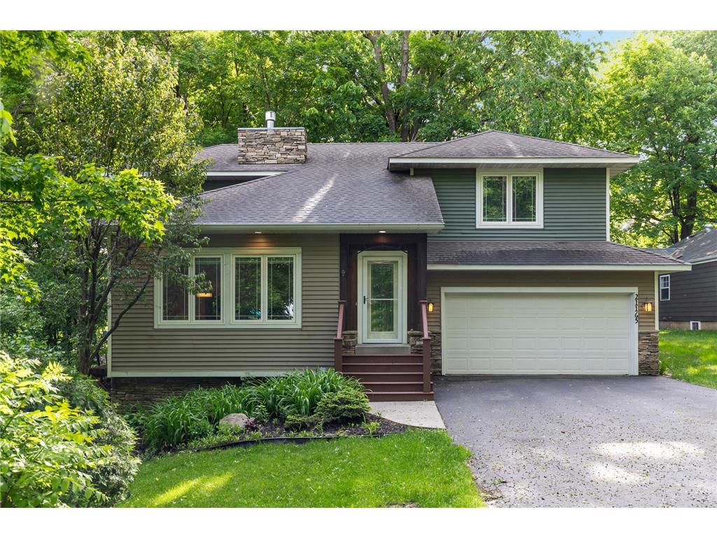 21165 Minnetonka Boulevard, Shorewood, MN, 55331 | MLS: 6560577 | Edina ...