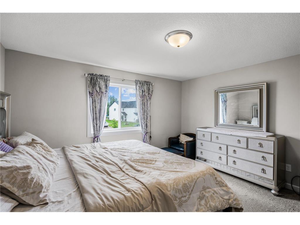 2117 Cleveland Lane S Cambridge MN 55008 7073301 image21