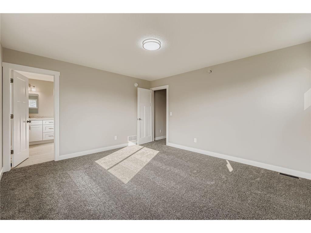 2117 Cleveland Way S Cambridge MN 55008 7009164 image15