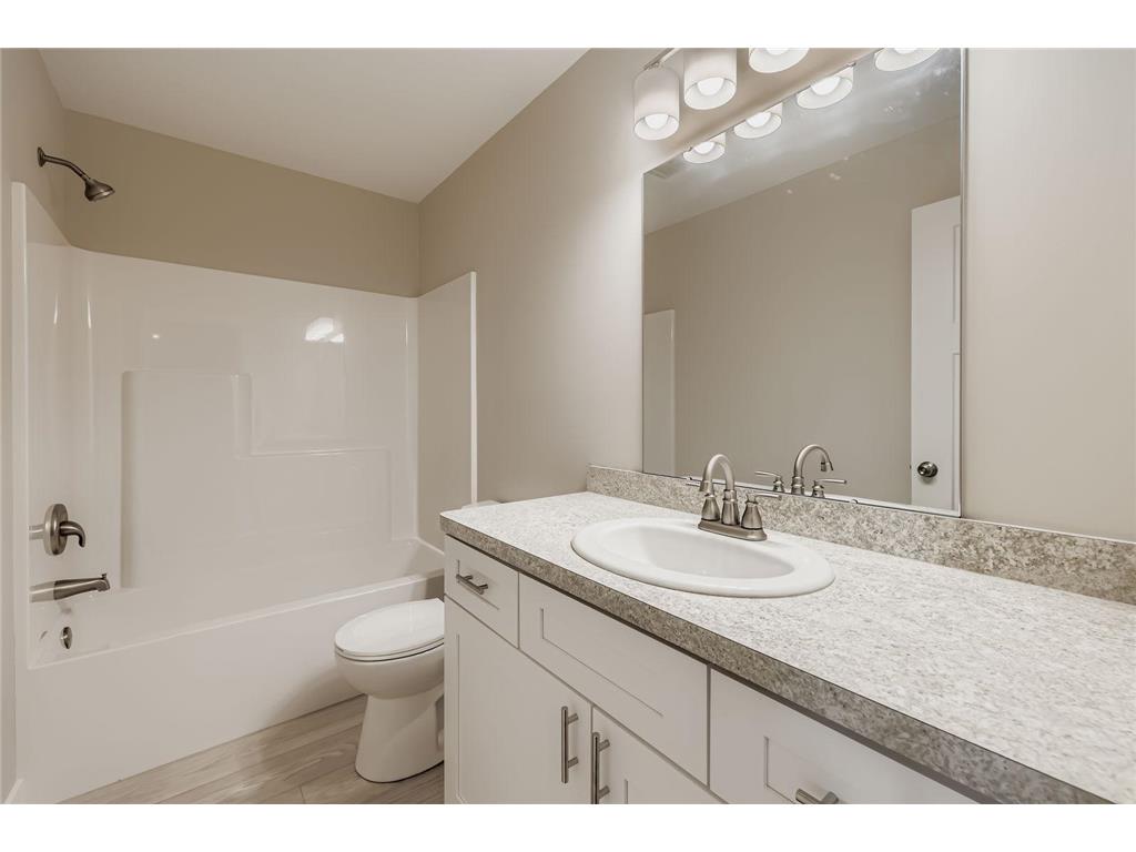 2117 Cleveland Way S Cambridge MN 55008 7009164 image22