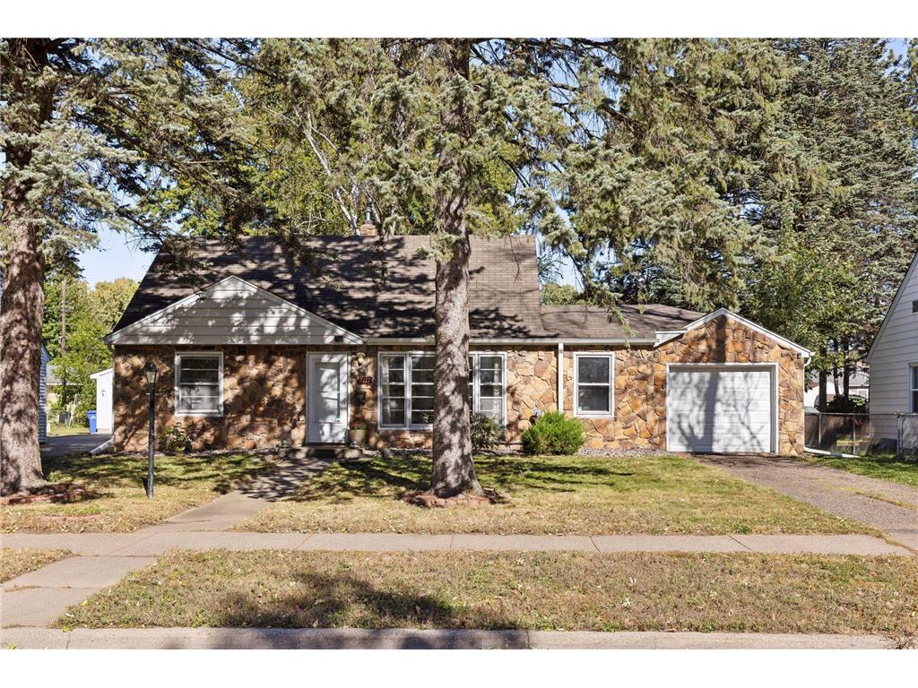 2117 Magnolia Avenue E Saint Paul MN 55119 6605868 image1