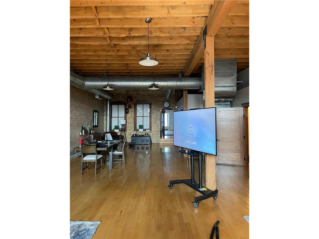 2118 4th Avenue S Minneapolis MN 55404 6791296 image10