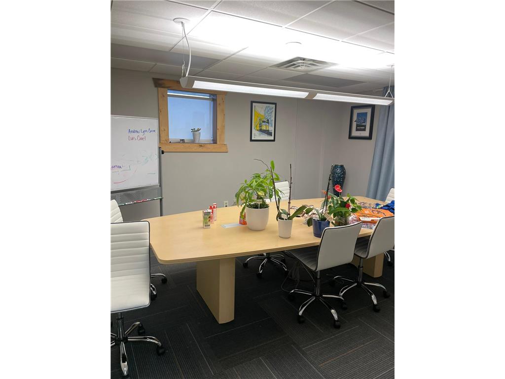 2118 4th Avenue S Minneapolis MN 55404 6791296 image4