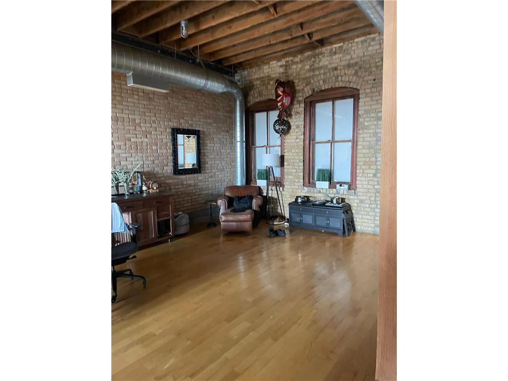 2118 4th Avenue S Minneapolis MN 55404 6791296 image8