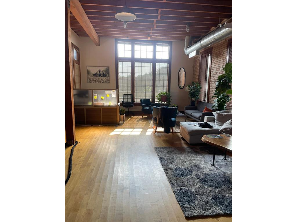 2118 4th Avenue S Minneapolis MN 55404 6791296 image9