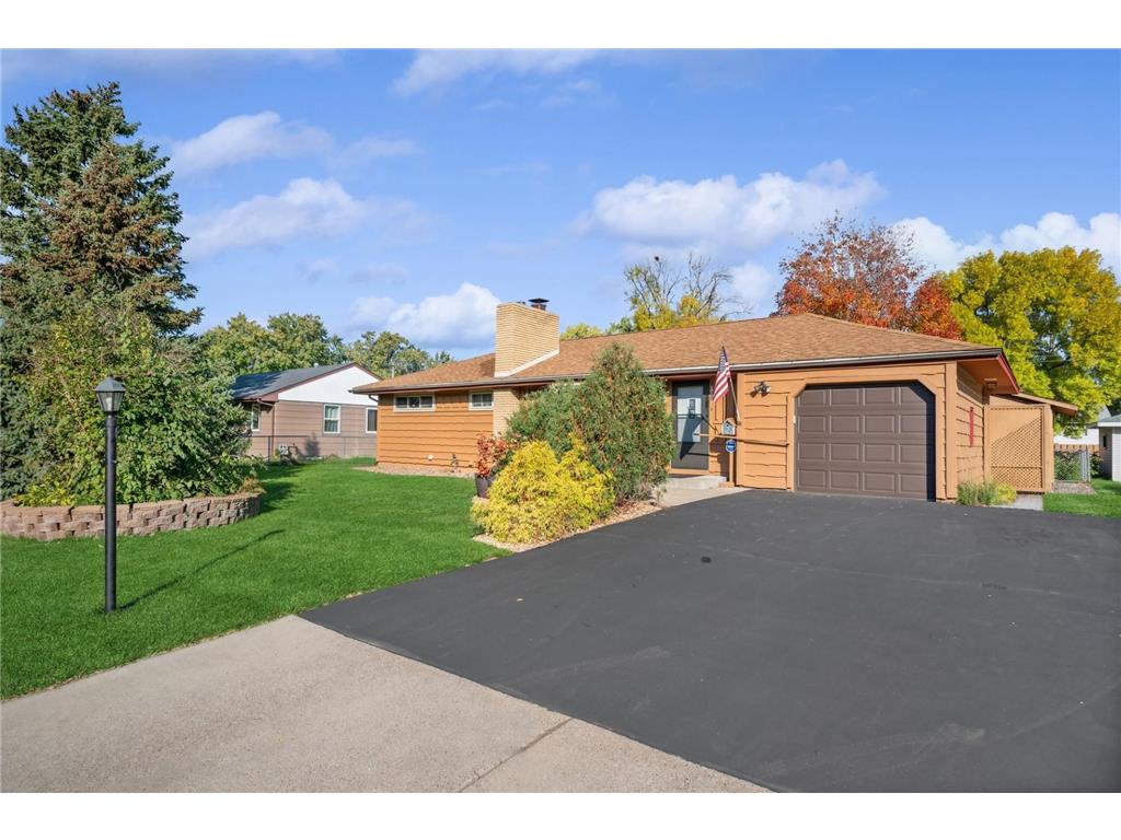 2118 55th Avenue N Brooklyn Center MN 55430 6384798 image1
