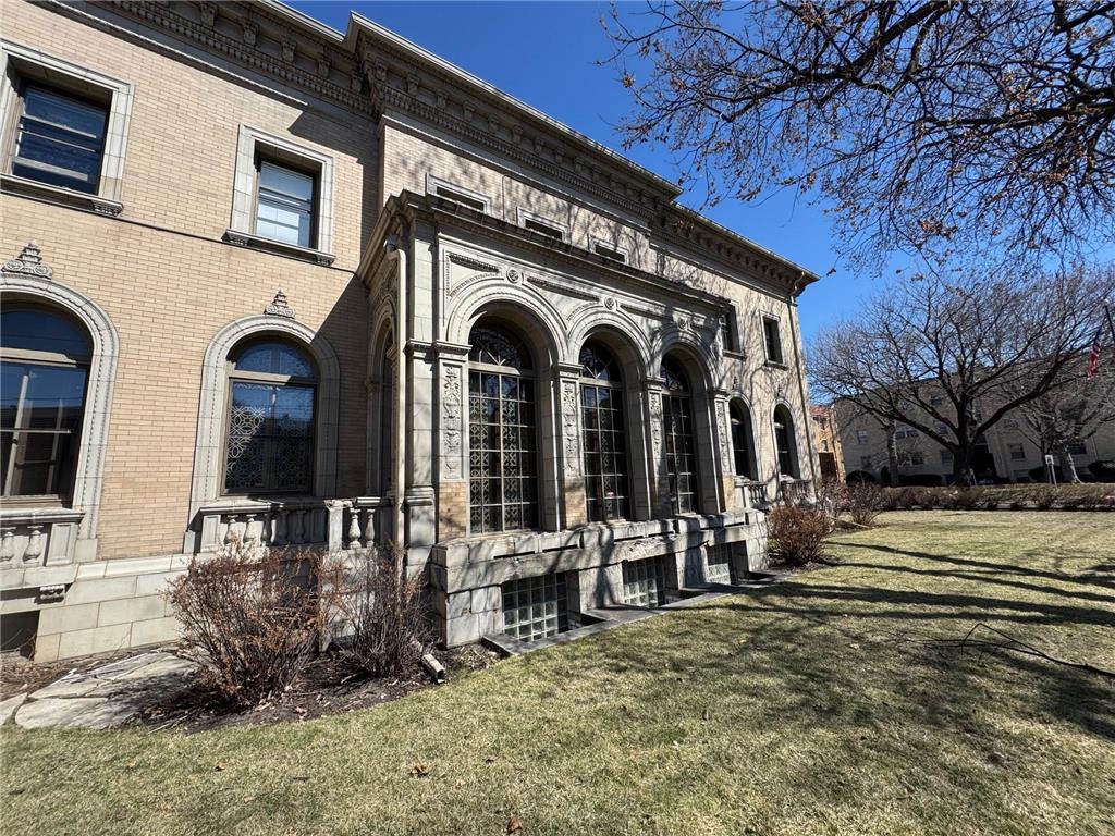 2118 Blaisdell Avenue Minneapolis MN 55404 6741505 image3