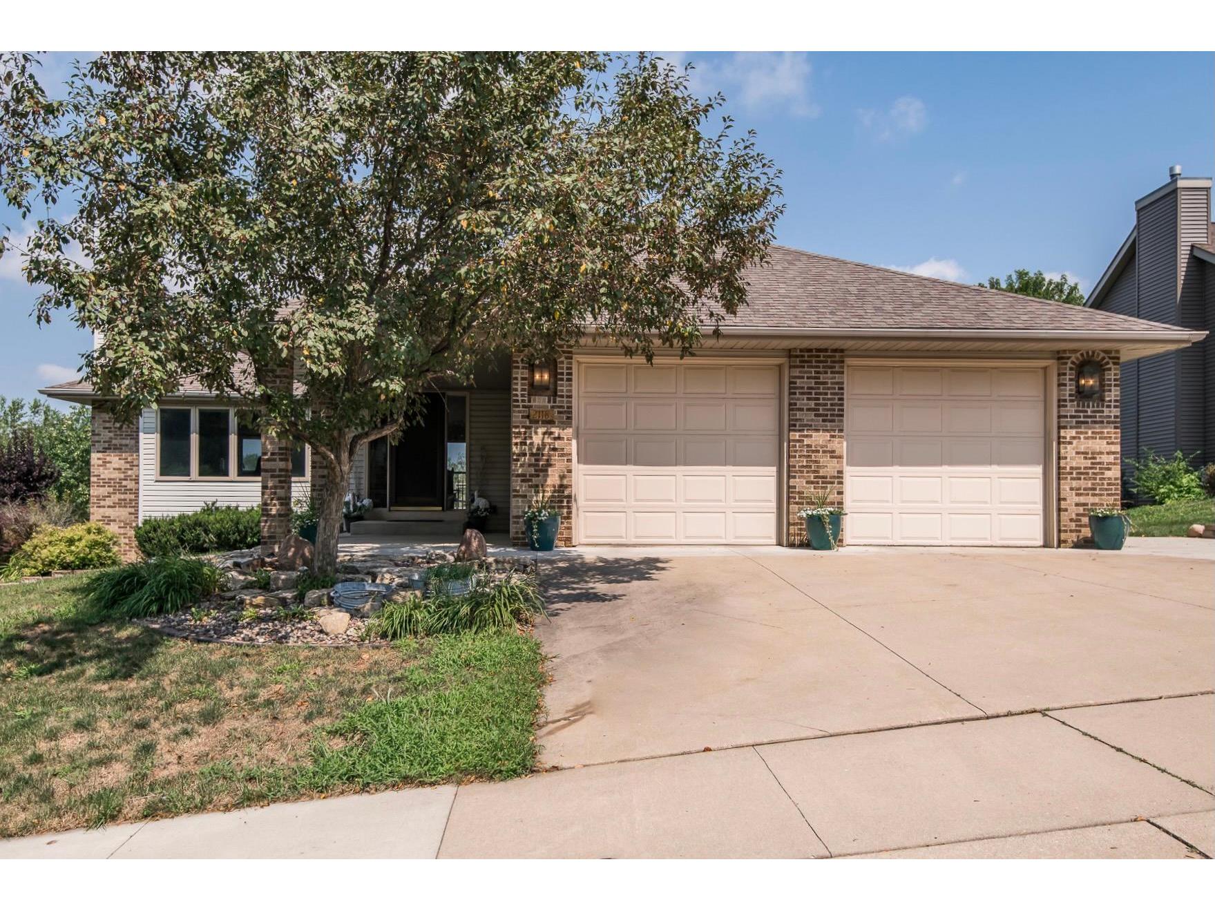 2118 Ponderosa Drive SW, Rochester, MN 55902 MLS 6081161 Edina Realty