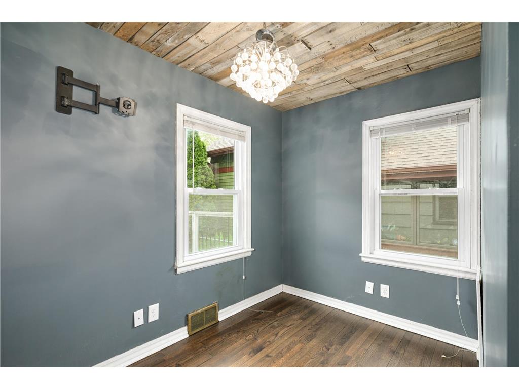 2119 2nd Avenue N Minneapolis MN 55405 7077722 image11