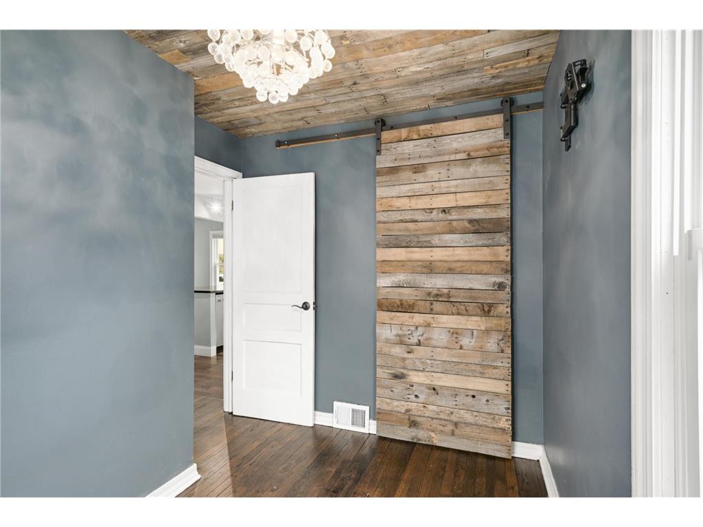 2119 2nd Avenue N Minneapolis MN 55405 7077722 image12