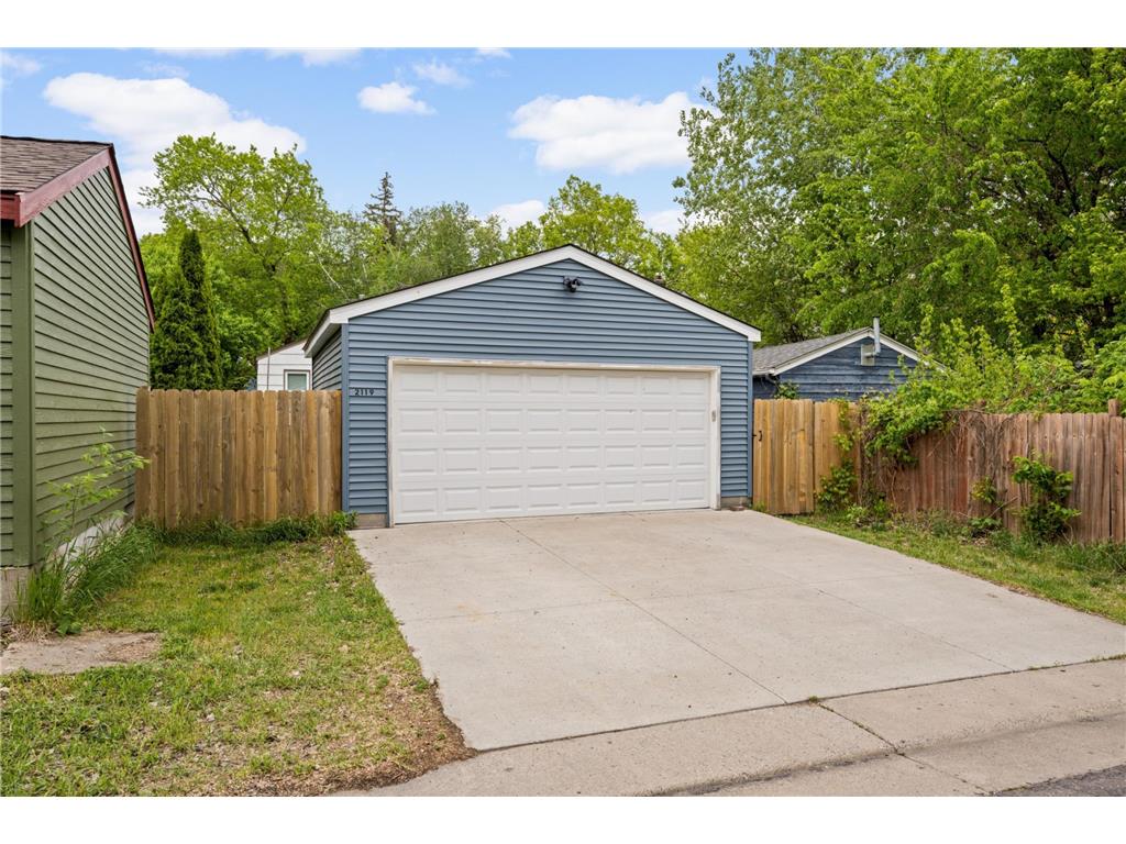 2119 2nd Avenue N Minneapolis MN 55405 7077722 image21