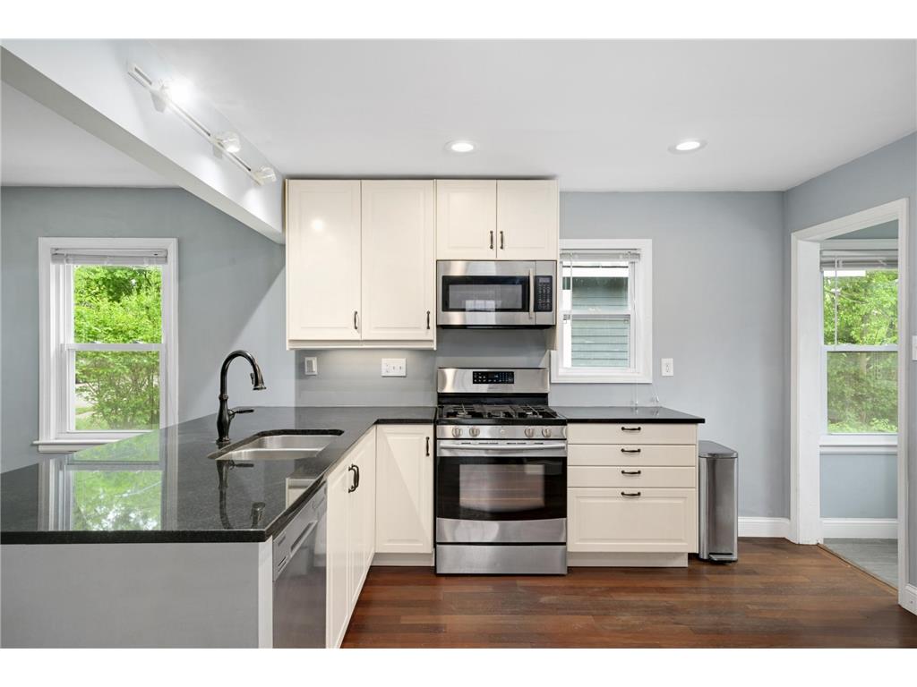 2119 2nd Avenue N Minneapolis MN 55405 7077722 image8