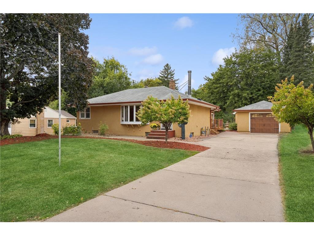 2119 Avon Street N Roseville MN 55113 6610301 image1