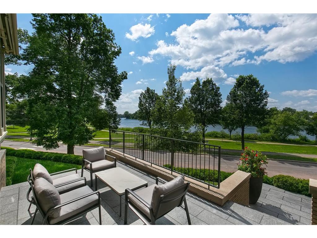 2119 E Lake Of The Isles Parkway Minneapolis MN 55405 - Lake of the Isles 7050207 image2