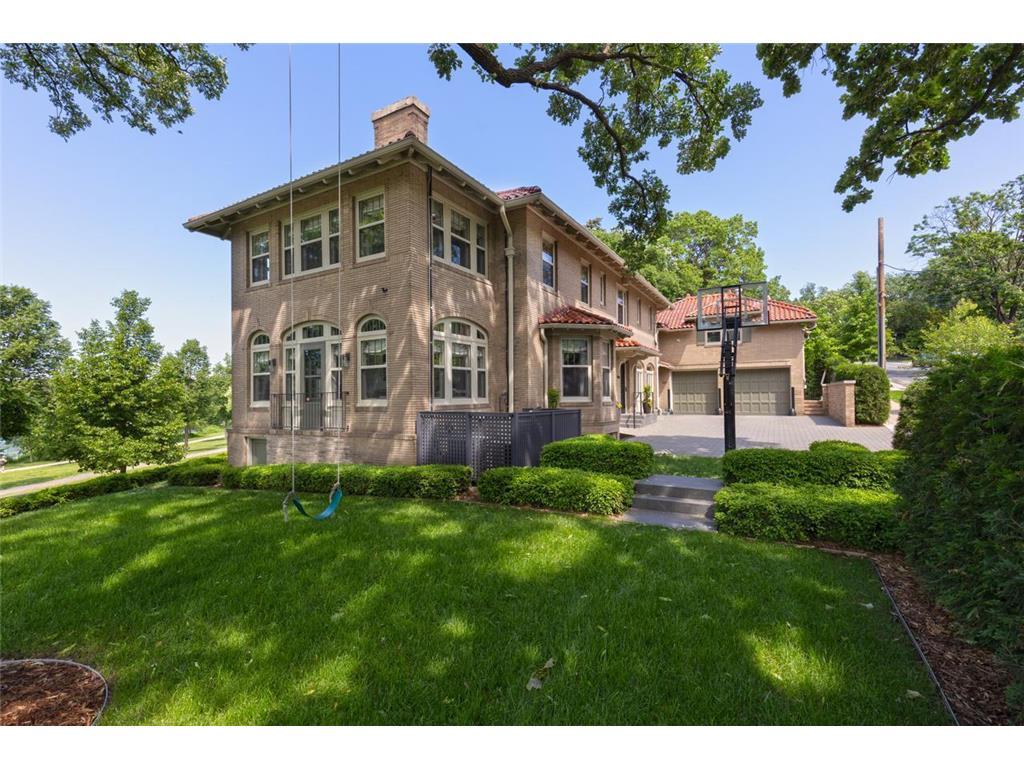 2119 E Lake Of The Isles Parkway Minneapolis MN 55405 - Lake of the Isles 7050207 image36