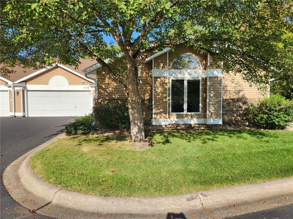 2119 Glenhaven Lane N Brooklyn Park MN 55443 6758912 image1