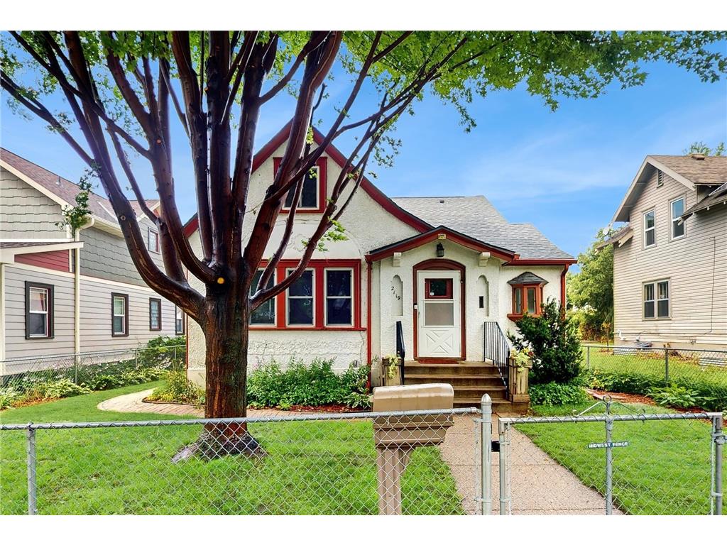 2119 Queen Avenue N Minneapolis MN 55411 6759719 image1