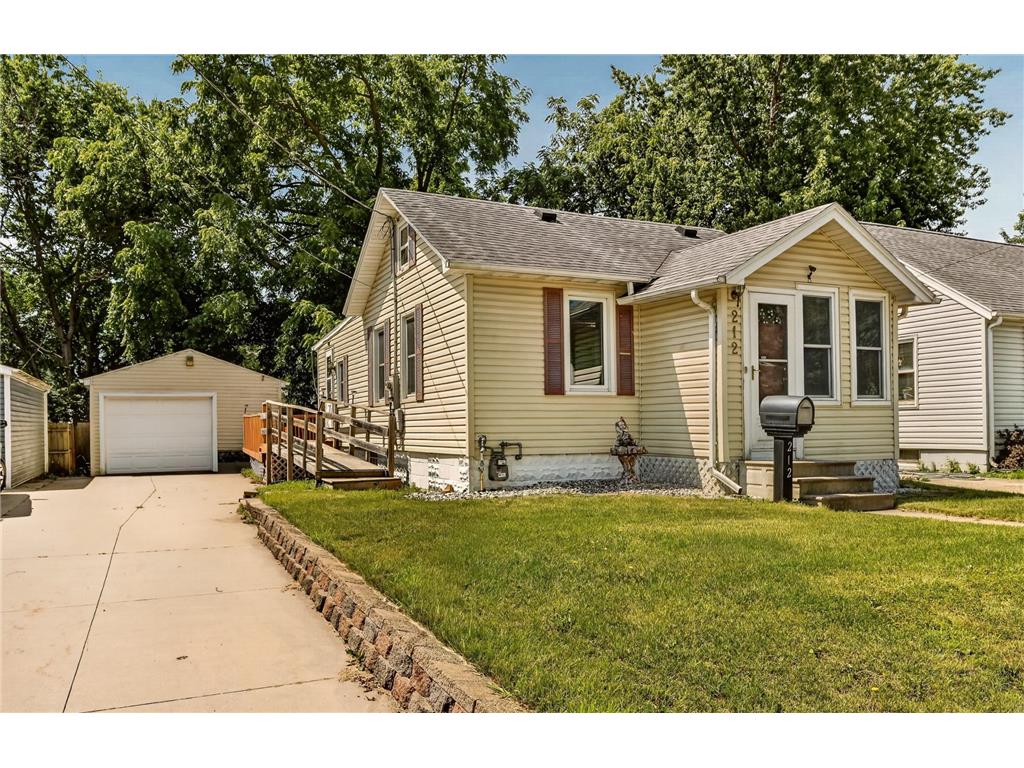 212 10 1/2 Street SE Rochester MN 55904 7081494 image1