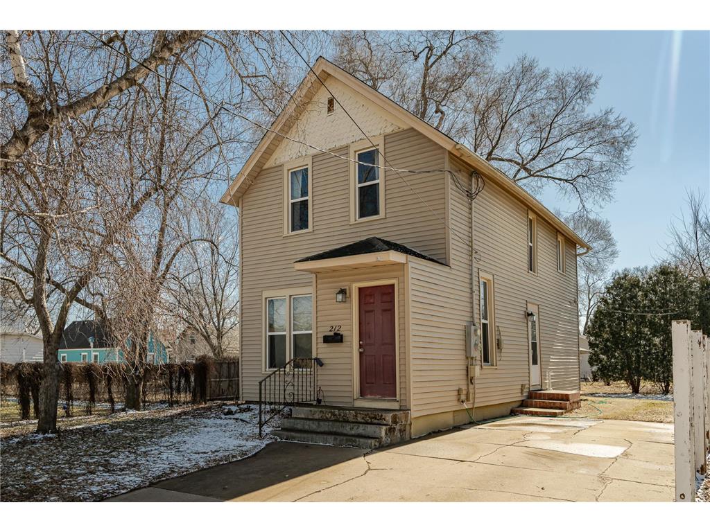 212 12th Street NW Rochester MN 55901 7035229 image1
