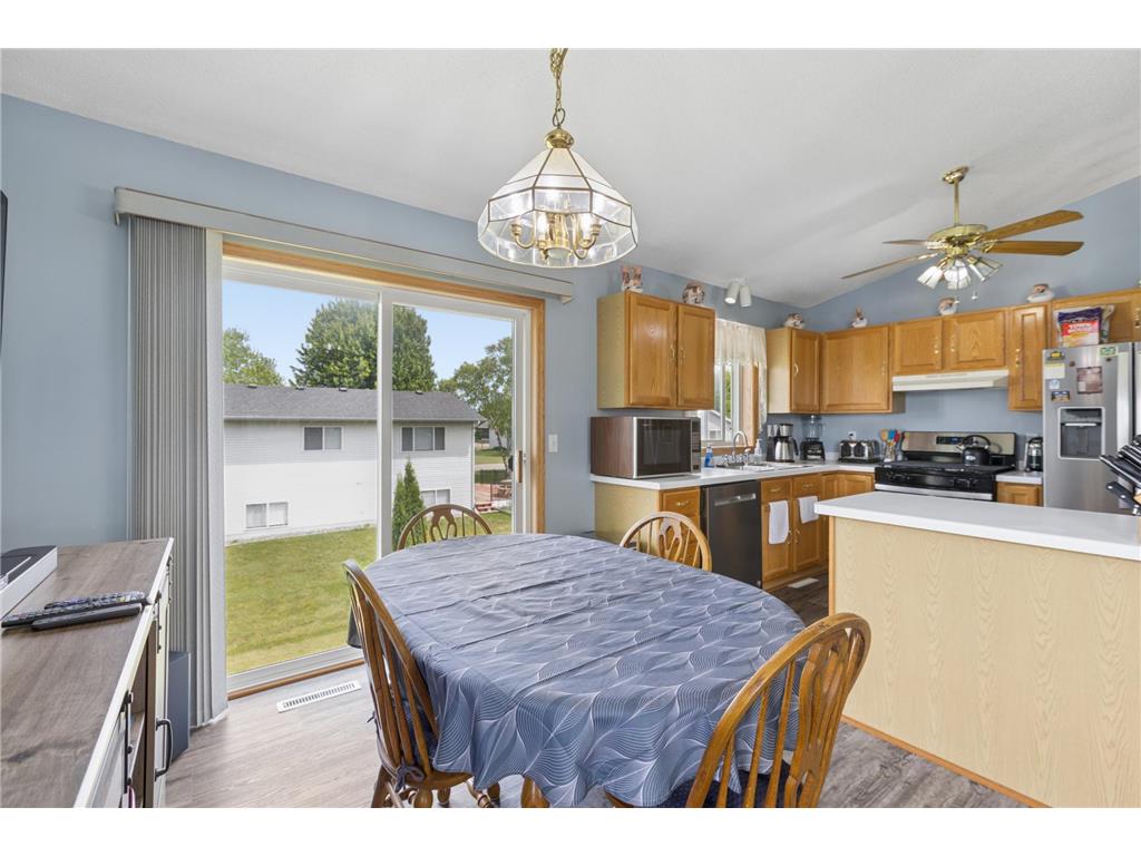 212 13th Avenue NE Buffalo MN 55313 7084396 image5