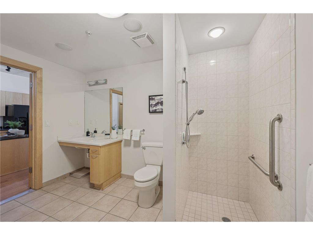 212 1st Street N #202 Minneapolis MN 55401 6813729 image20