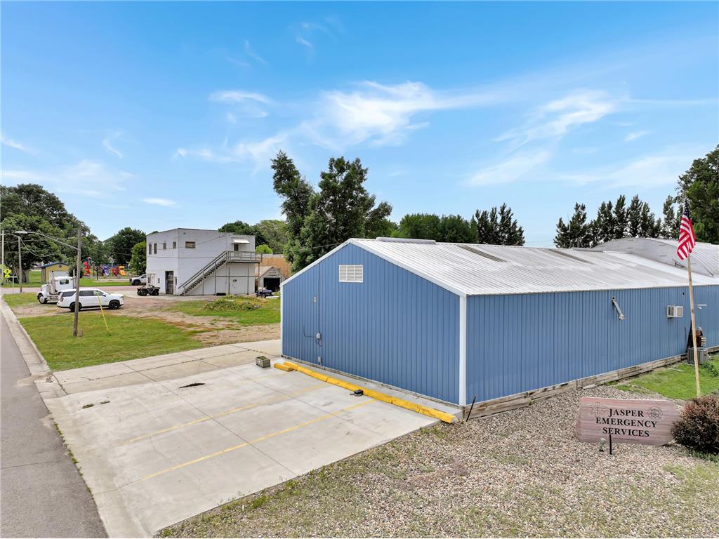 212 3rd Street W Jasper MN 56144 6767856 image4