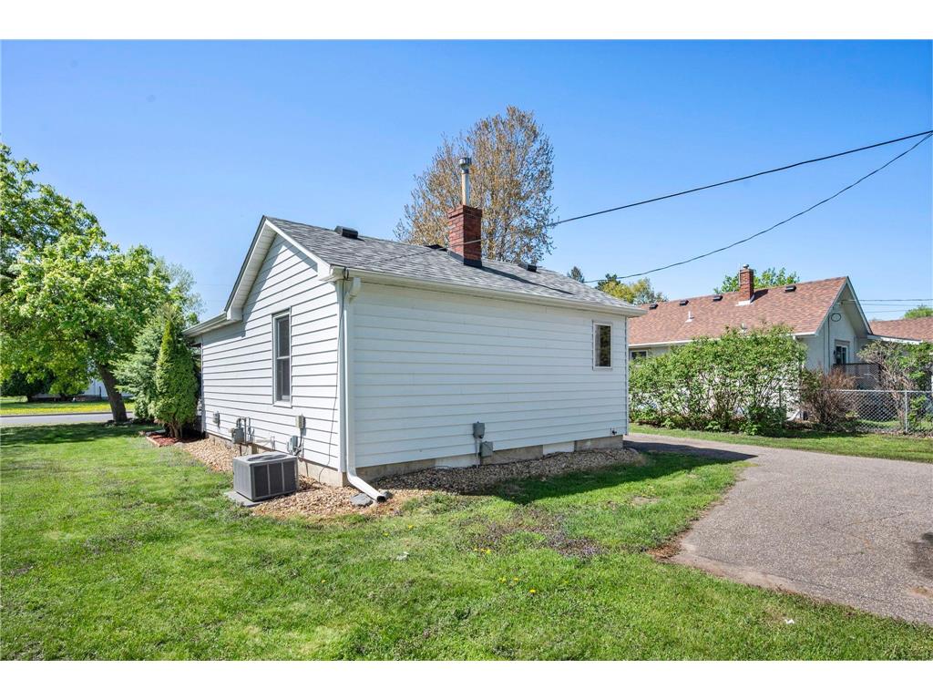 212 4th Avenue NE Cambridge MN 55008 7072108 image31