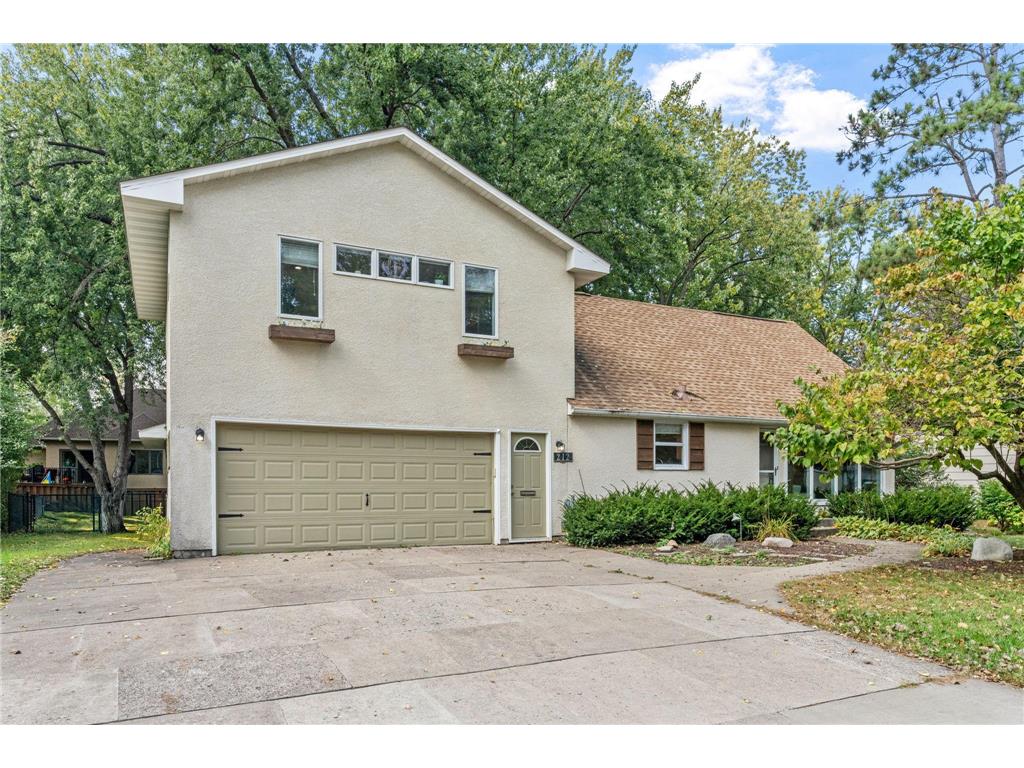 212 Birchwood Drive N Stillwater MN 55082 7013329 image1
